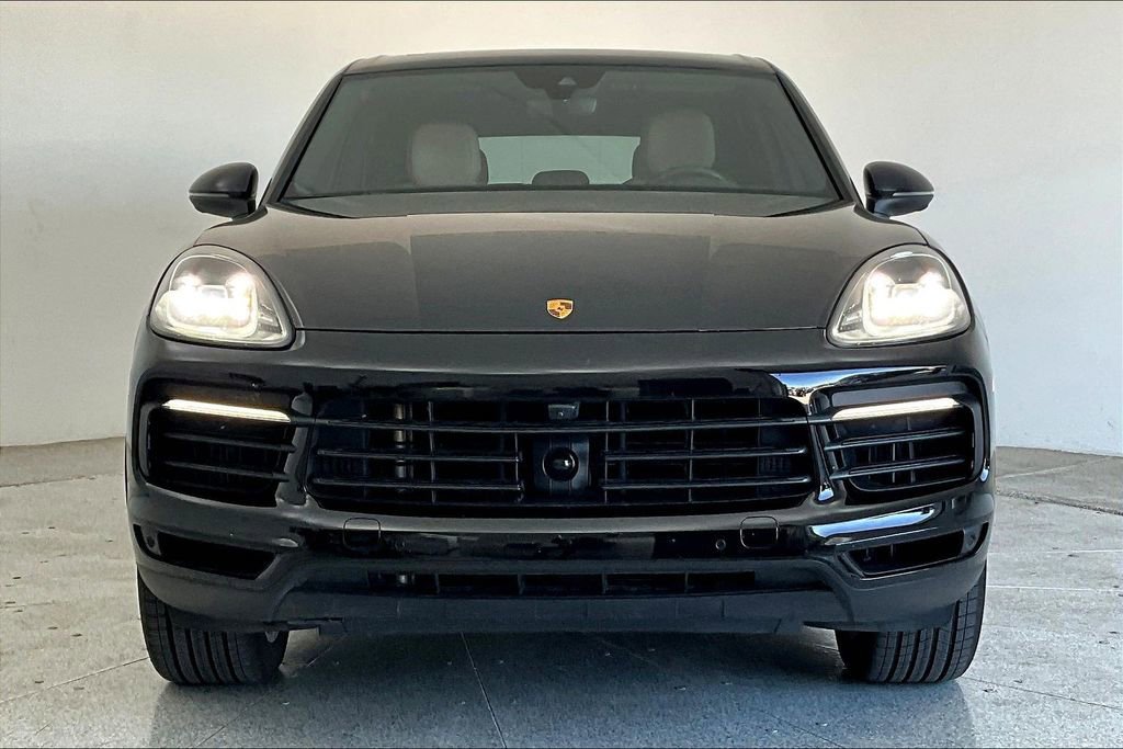 Used 2022 Porsche Cayenne image 6