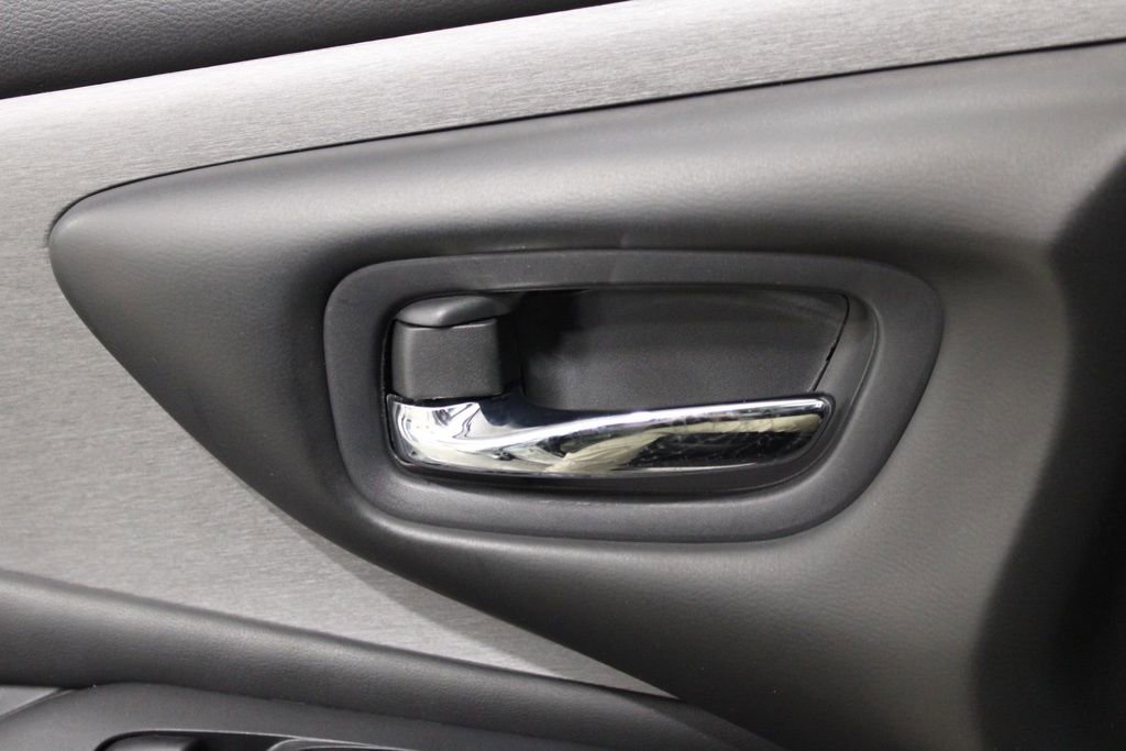 Used 2020 Nissan Murano SV w/ Cargo Package image 18