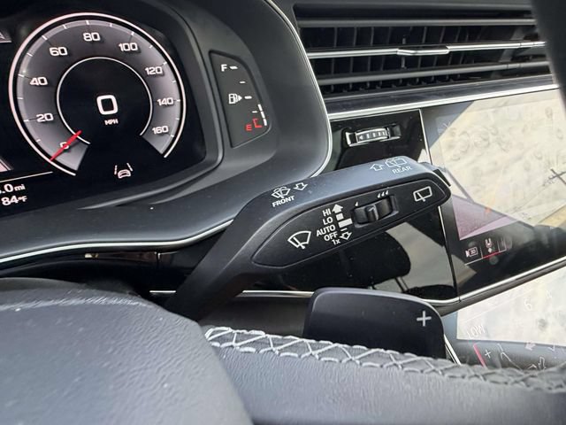 Certified 2023 Audi Q8 Premium Plus w/ Premium Plus Package AWD/4WD image 28