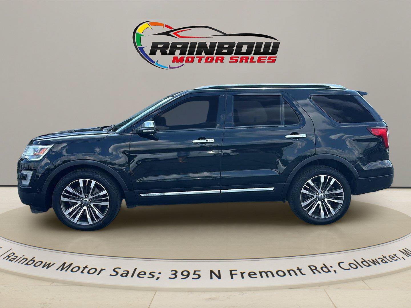 Used 2017 Ford Explorer Platinum AWD/4WD image 4