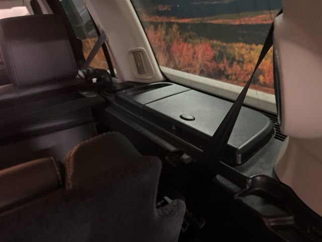 Used 2016 Land Rover LR4 HSE LUX image 65