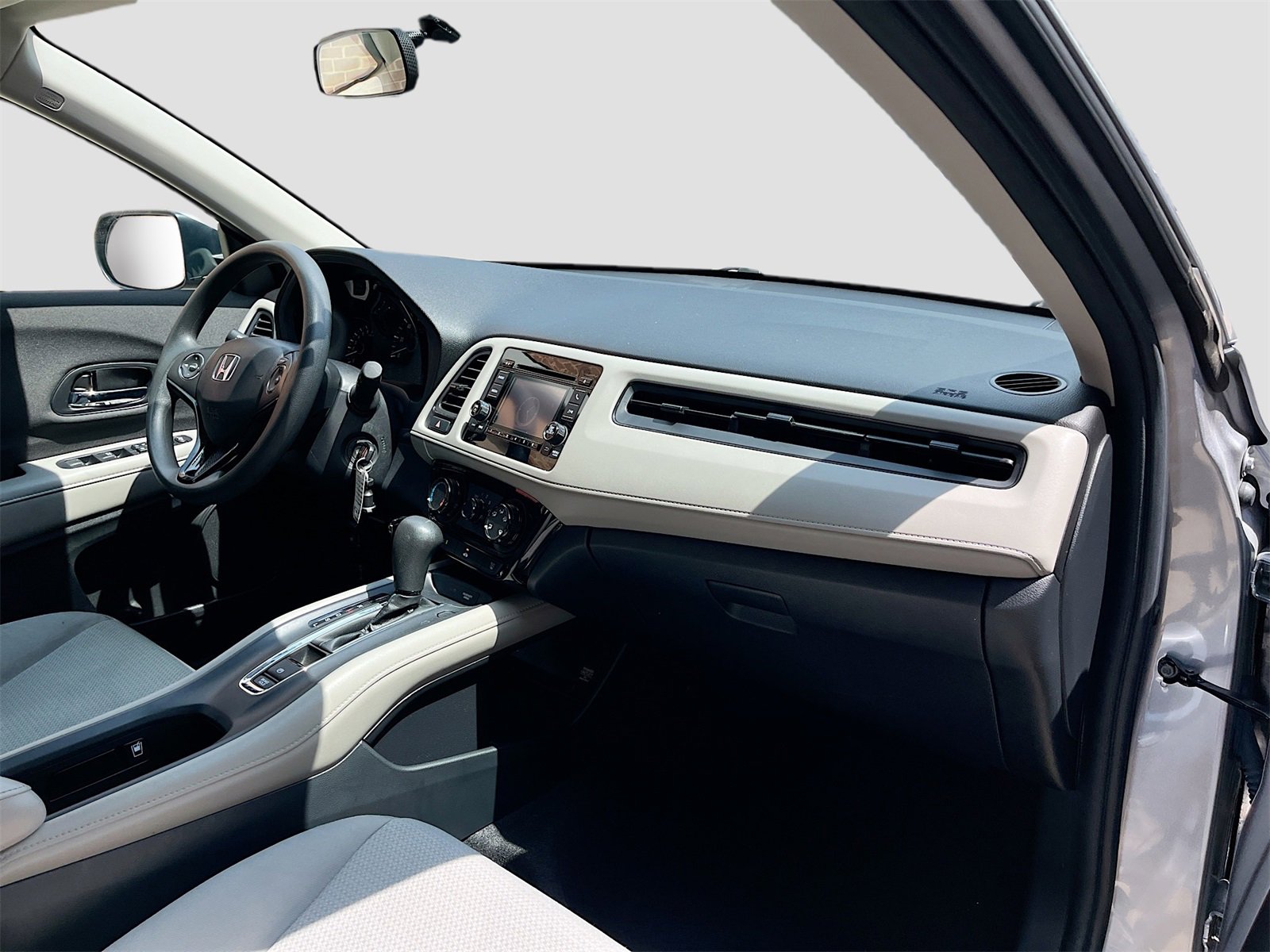 Used 2019 Honda HR-V LX image 26