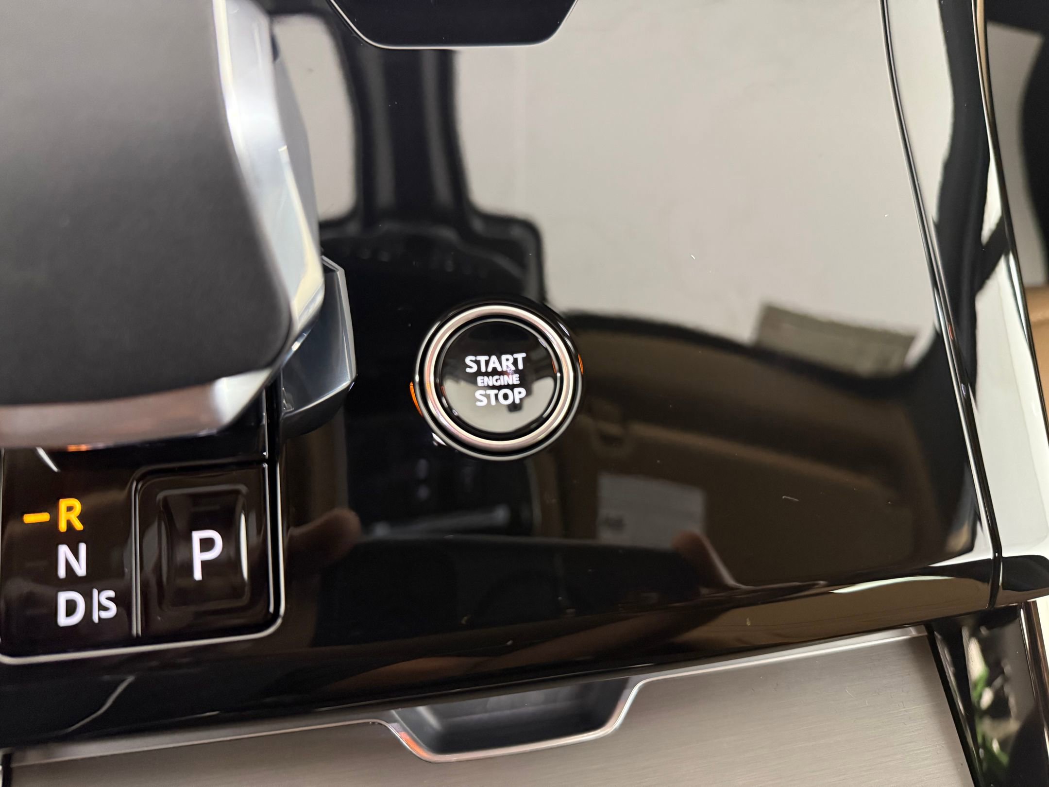New 2026 Land Rover Range Rover Sport Dynamic SE AWD/4WD image 23
