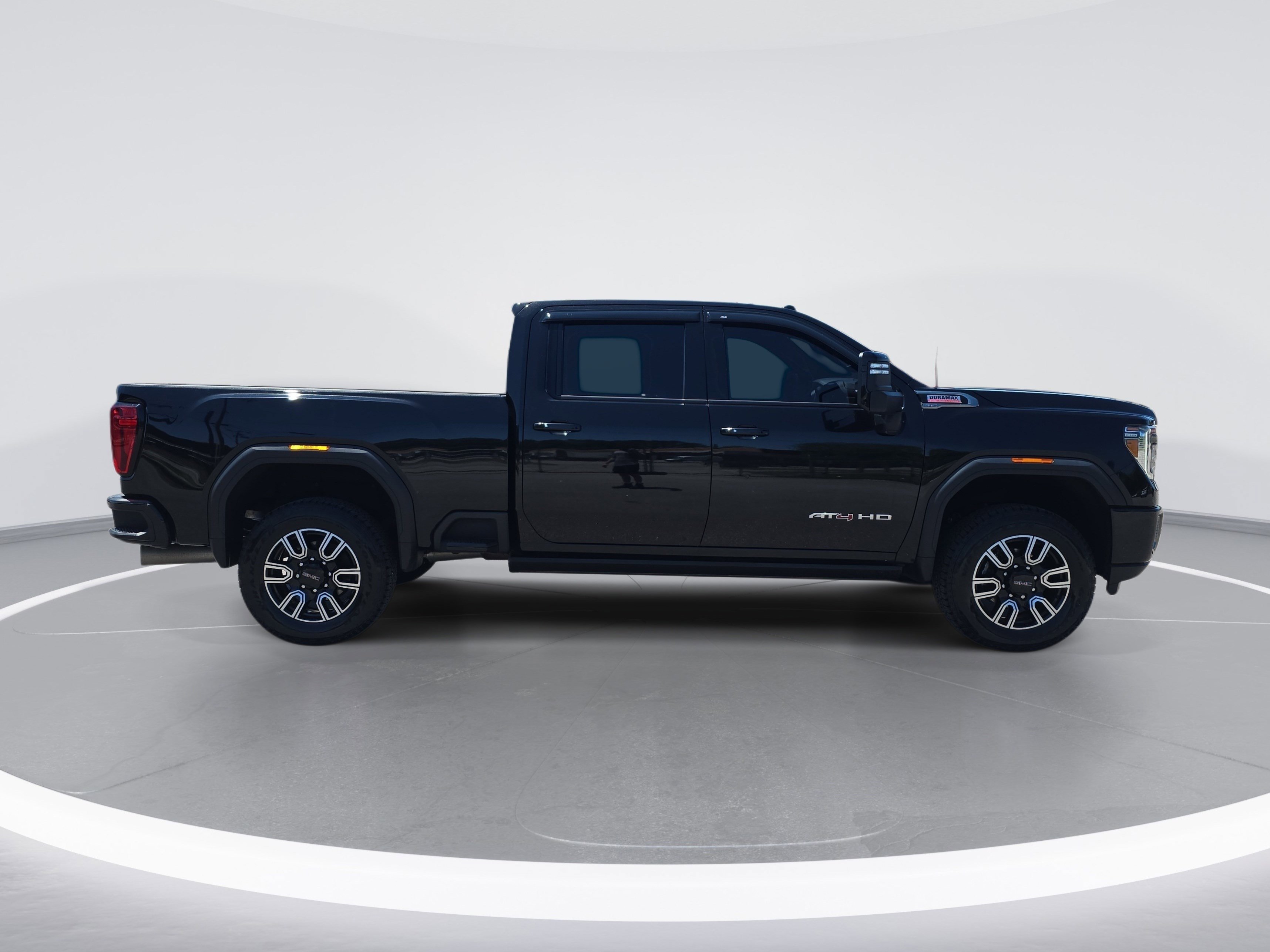 Used 2023 GMC Sierra 2500 AT4 w/ AT4 Premium Plus Package AWD/4WD image 2