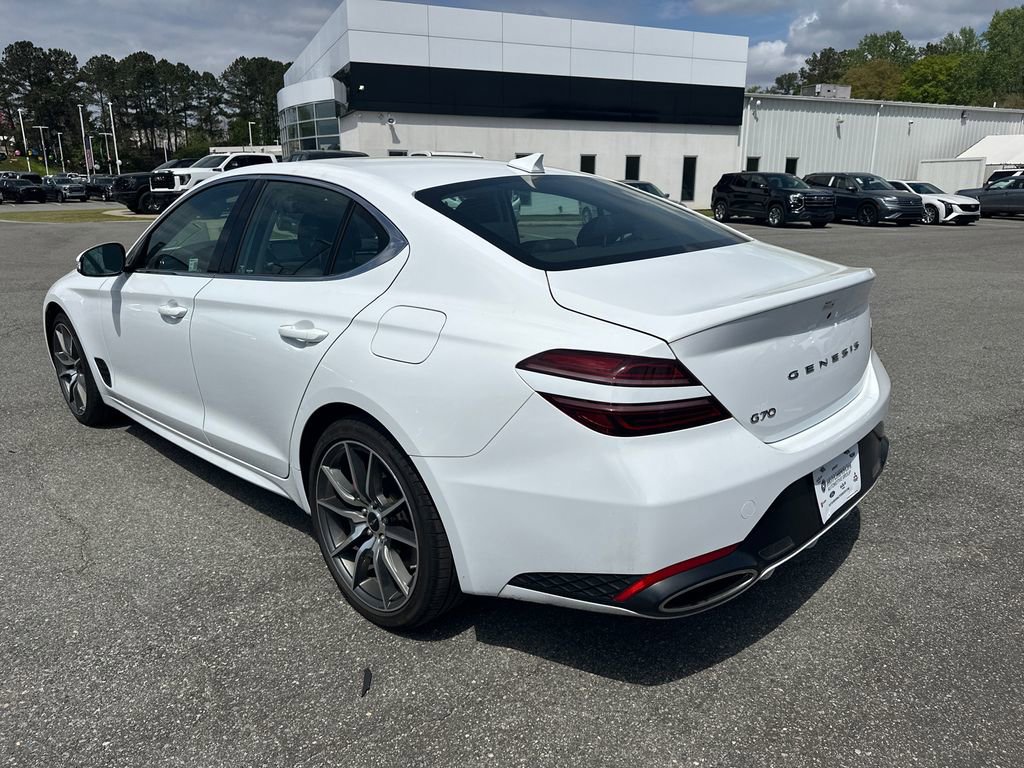 Used 2025 Genesis G70 2.5T image 5