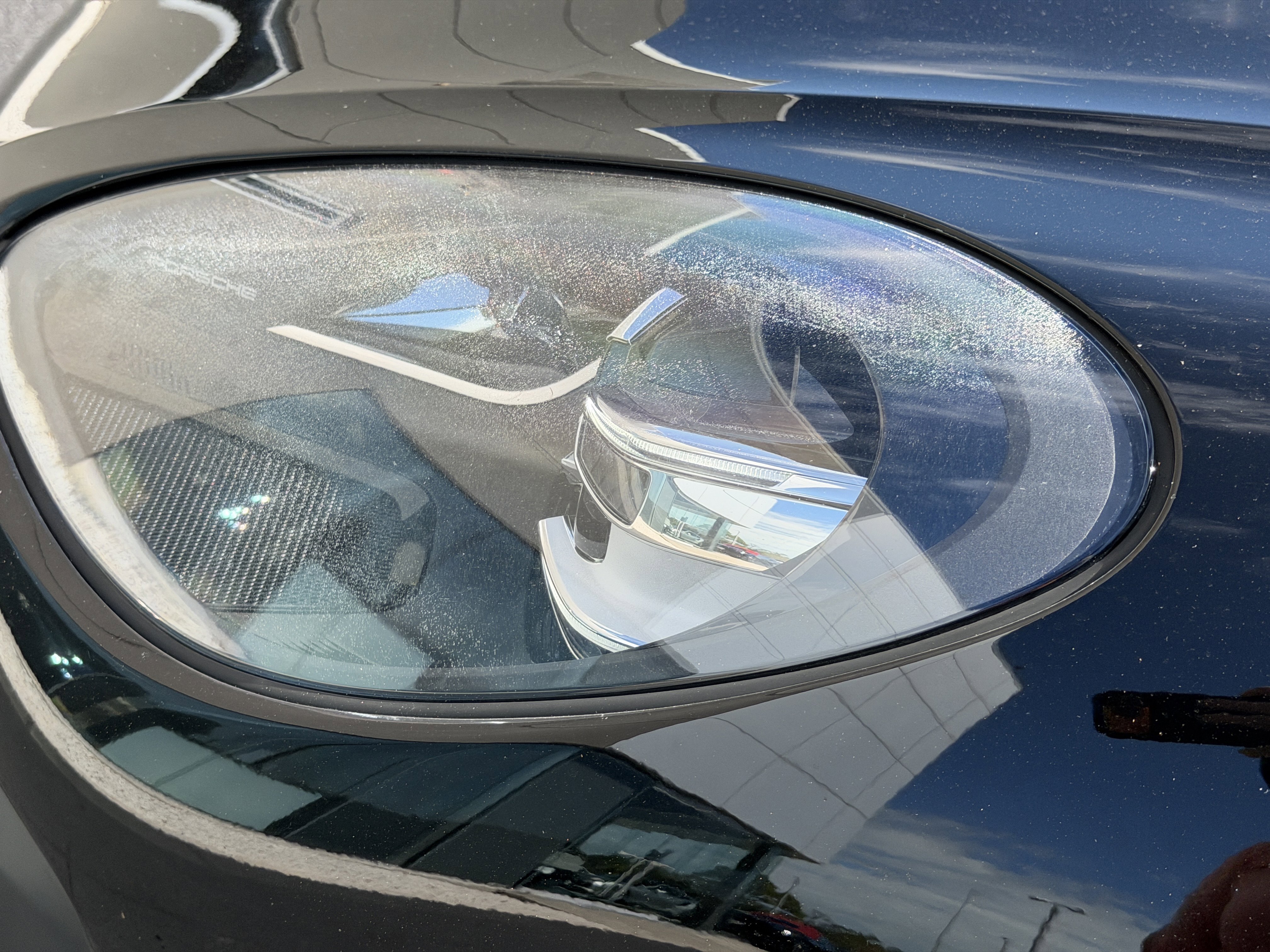 Certified 2021 Porsche Macan S image 13