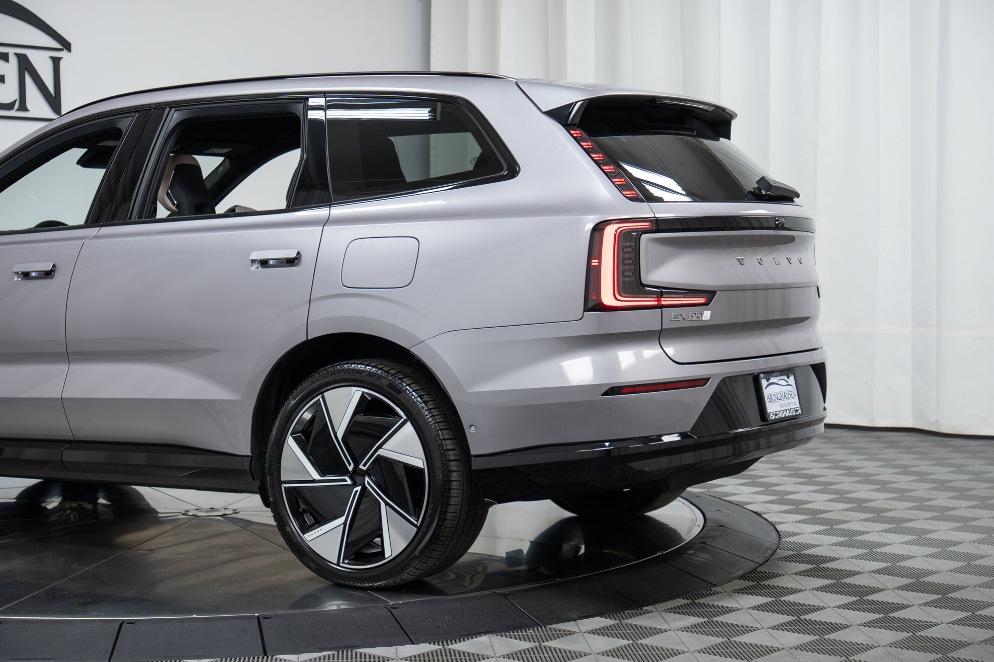 New 2026 Volvo EX90 Ultra AWD/4WD image 31