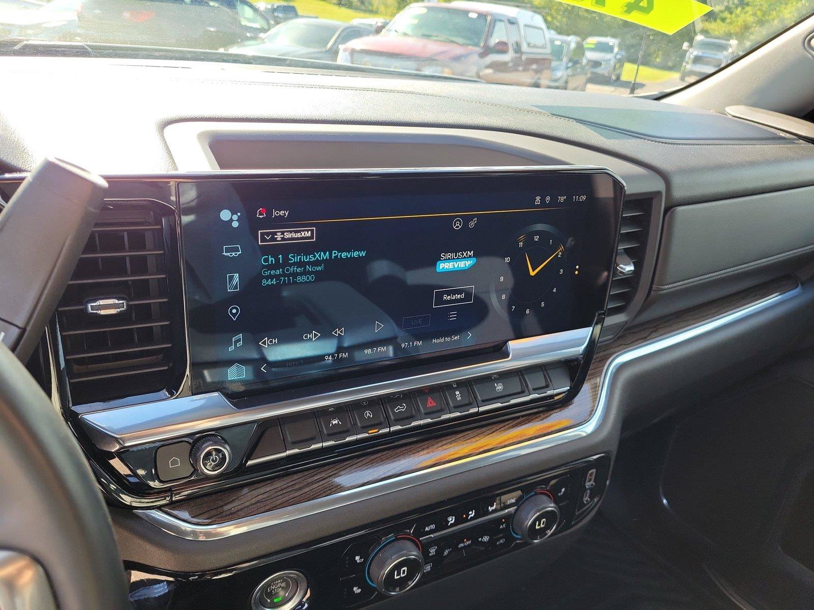 Used 2023 Chevrolet Silverado 1500 LT AWD/4WD image 27
