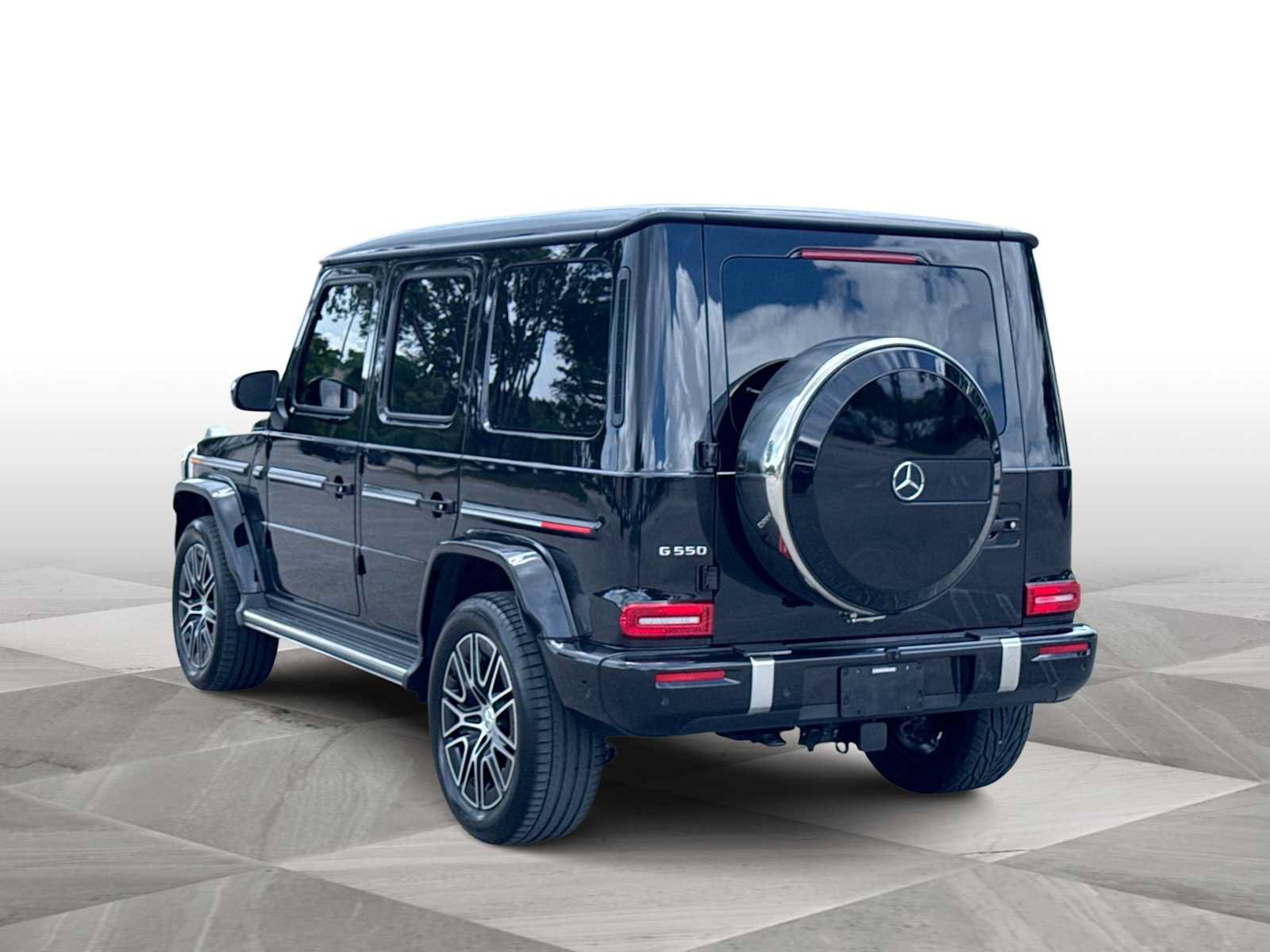 Used 2025 Mercedes-Benz G 550 image 6