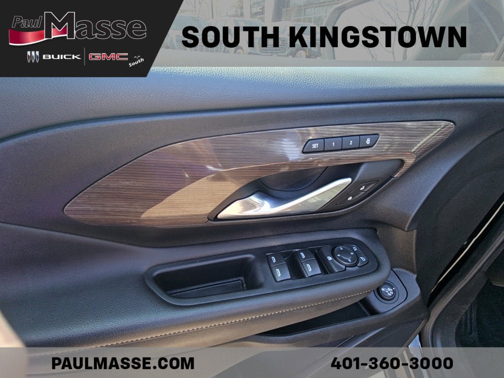 Used 2023 GMC Terrain Denali w/ Black Diamond Edition AWD/4WD image 12