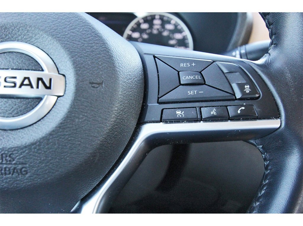 Used 2020 Nissan Sentra SV w/ SV Premium Package image 11