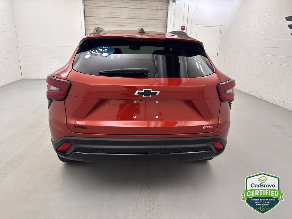 Certified 2024 Chevrolet Trax RS w/ Sunroof Package FWD image 5