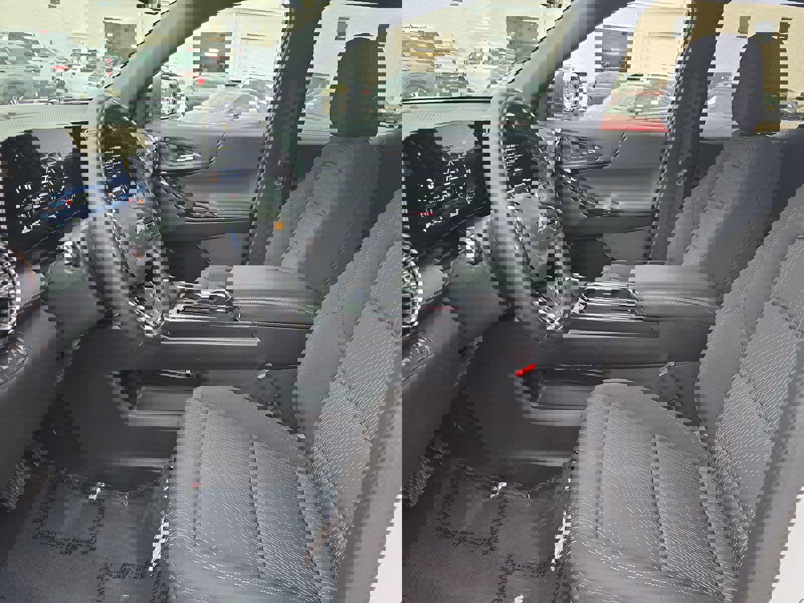 Used 2025 Chevrolet Equinox LT image 16