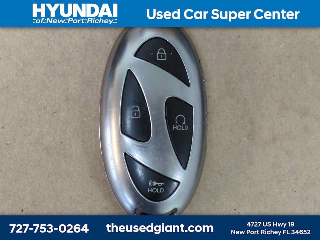 Certified 2025 Hyundai Santa Fe Limited FWD image 36