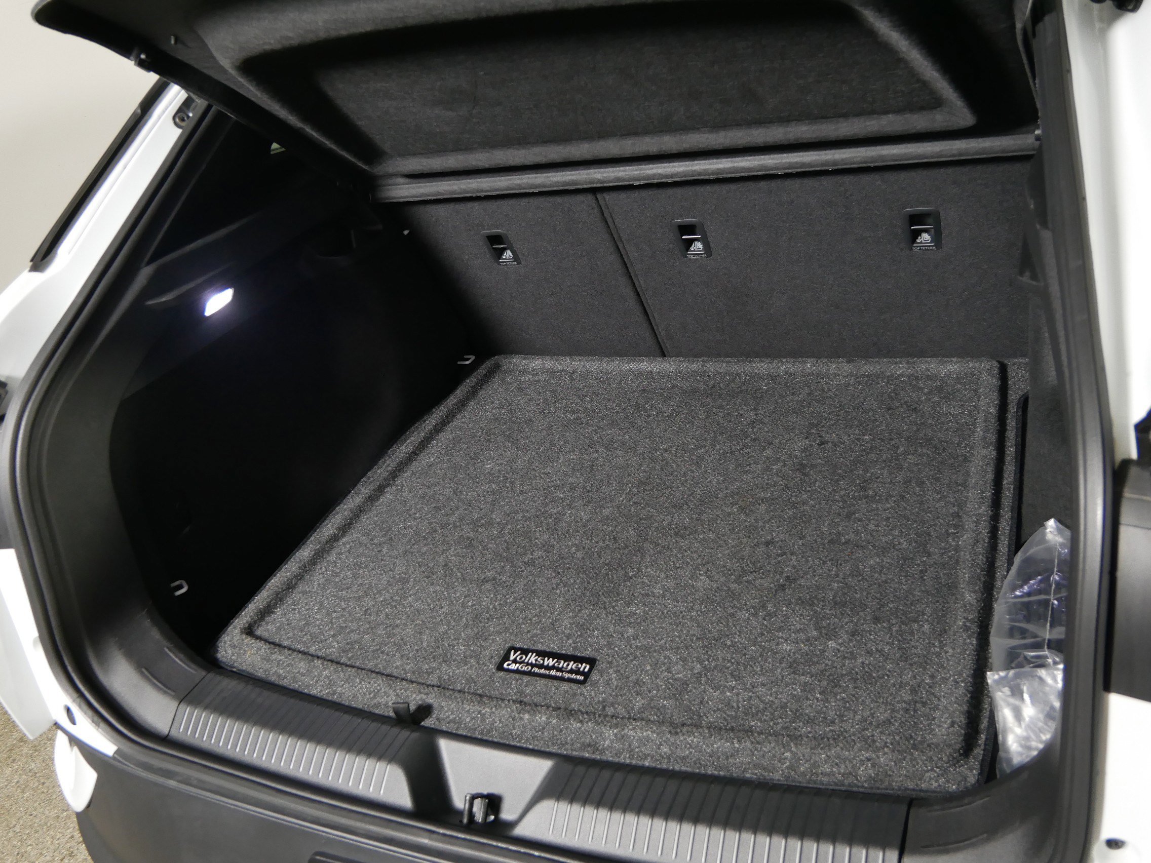 Used 2024 Volkswagen ID.4 Pro image 18