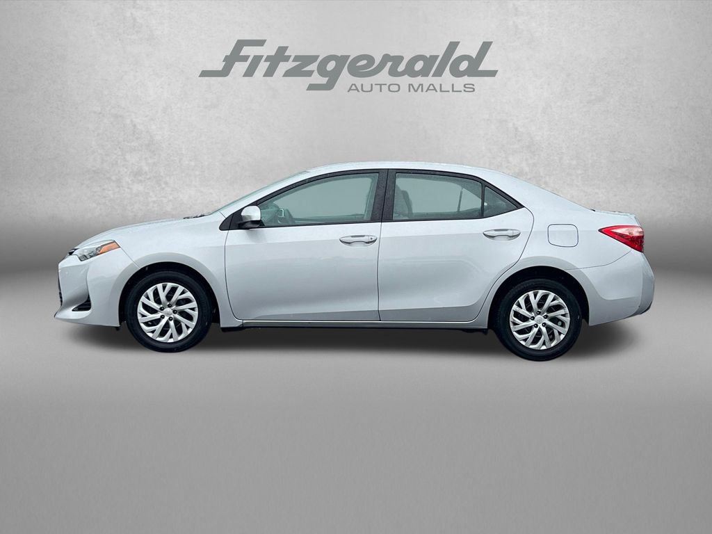 Used 2018 Toyota Corolla LE FWD image 5