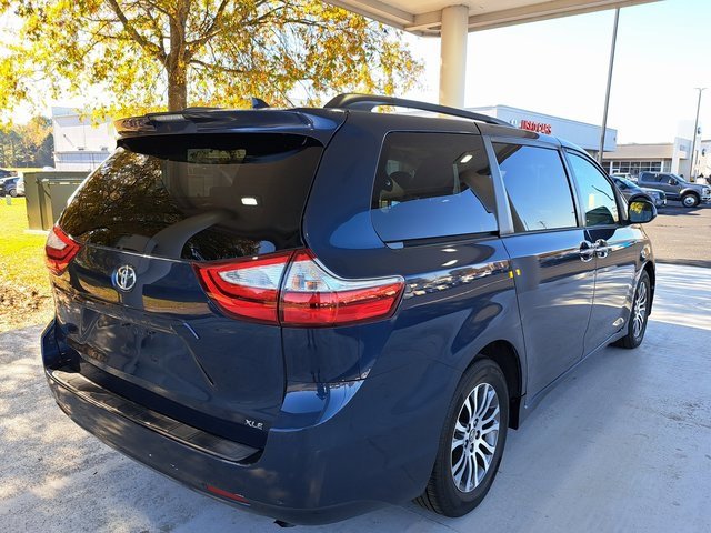 Used 2019 Toyota Sienna XLE Premium image 6