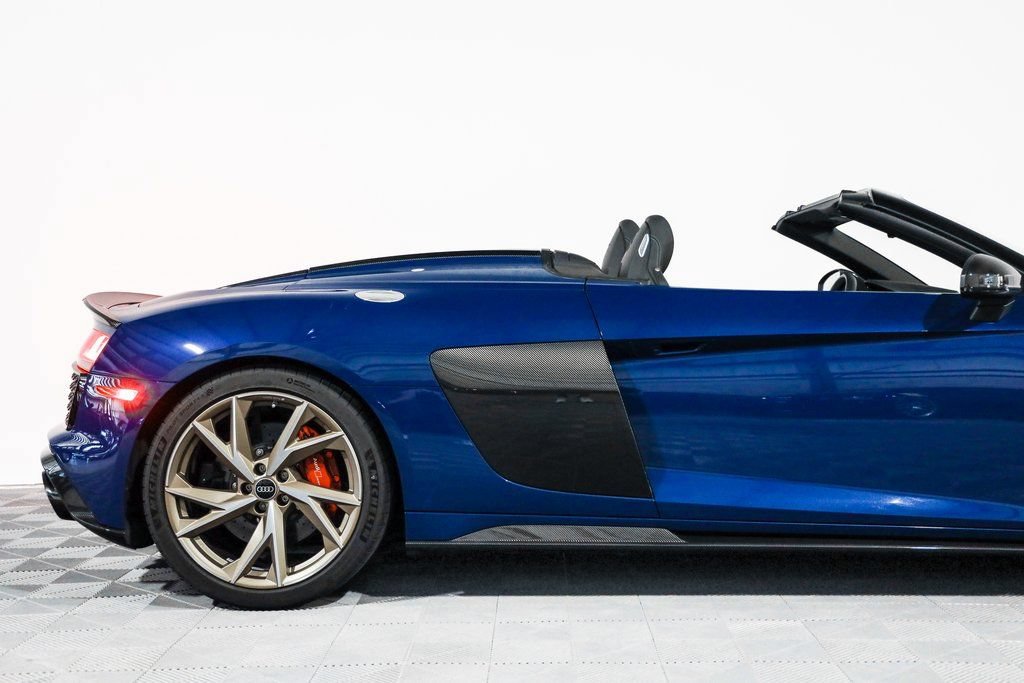 Used 2023 Audi R8 V10 performance AWD/4WD image 4