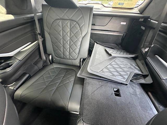 Used 2025 BMW X7 xDrive40i w/ Executive Package AWD/4WD image 18