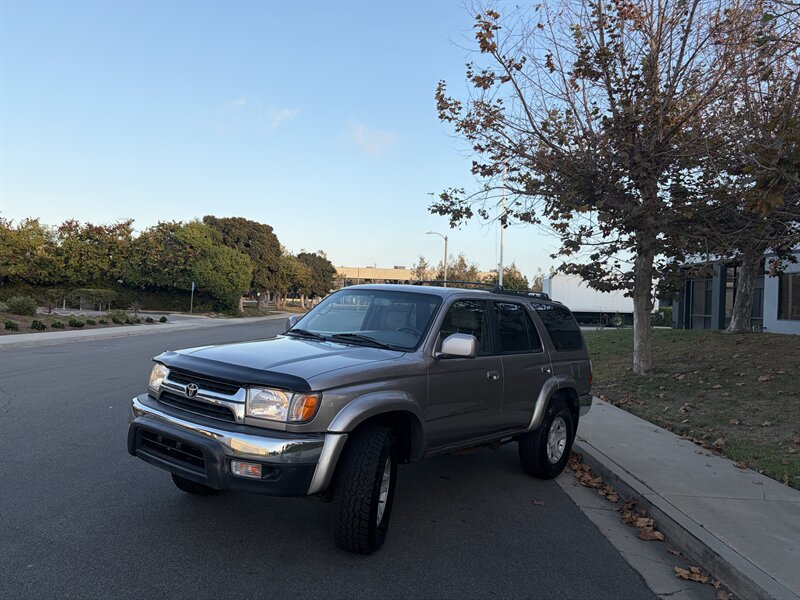 Used 2002 Toyota 4Runner SR5 w/ Upgrade Value Pkg 2 AWD/4WD image 31