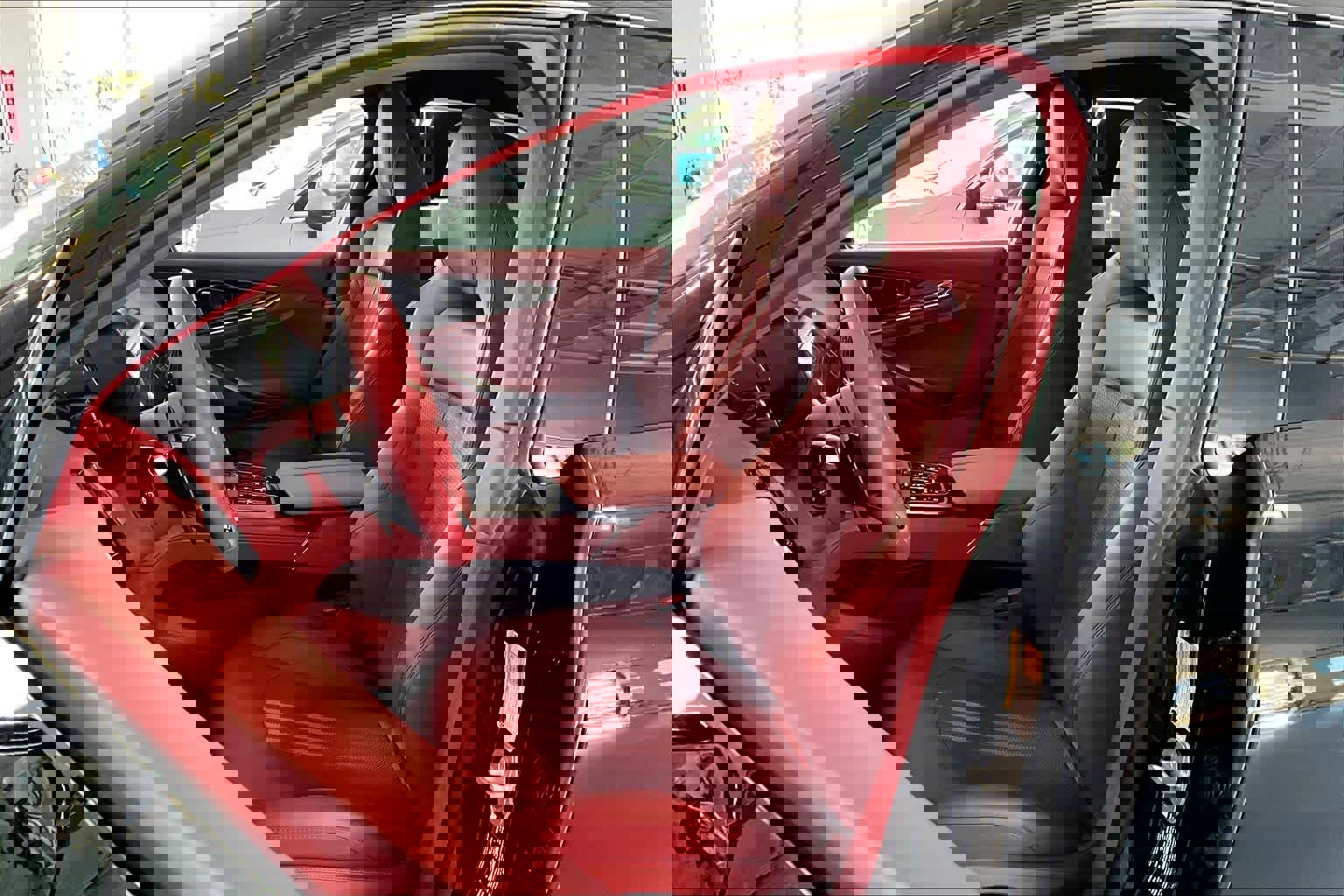 Used 2026 Aston Martin DBX 707 image 10