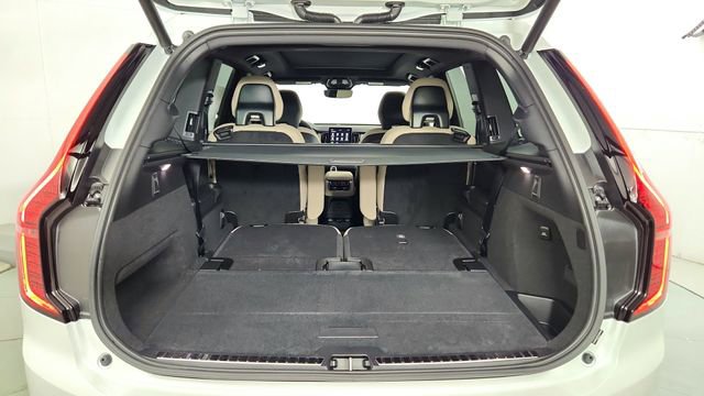 New 2026 Volvo XC90 T8 Plus w/ Protection Package AWD/4WD image 44