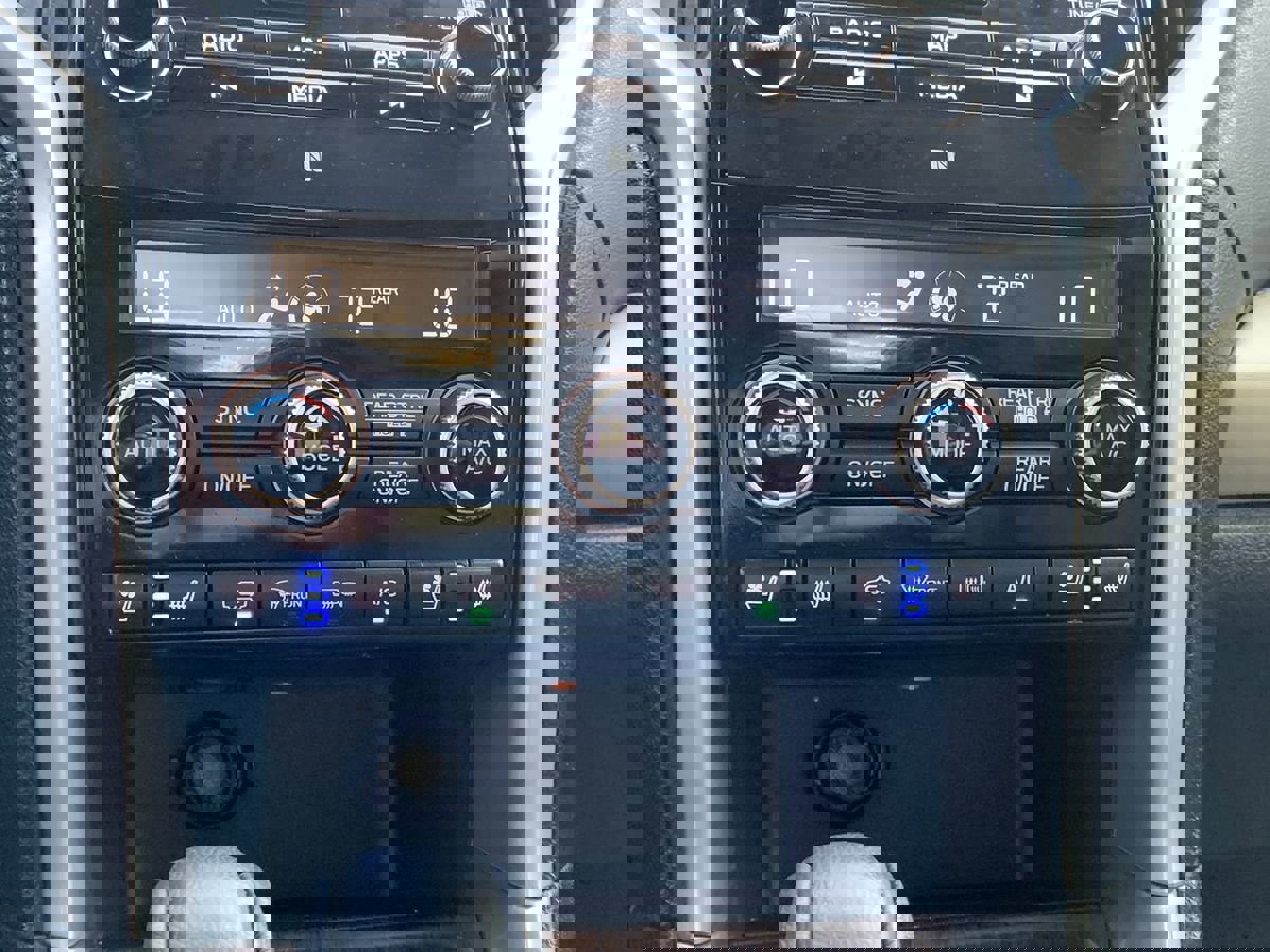 Used 2022 Subaru Ascent Touring AWD/4WD image 26