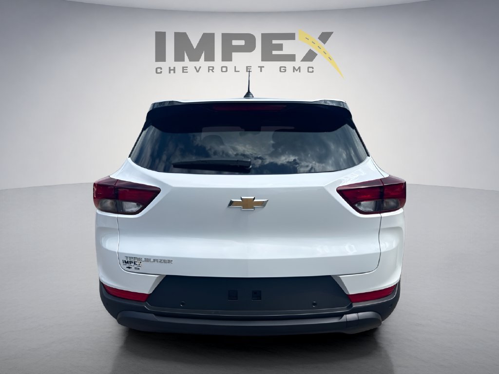 New 2026 Chevrolet TrailBlazer LS w/ LS Convenience Package FWD image 4