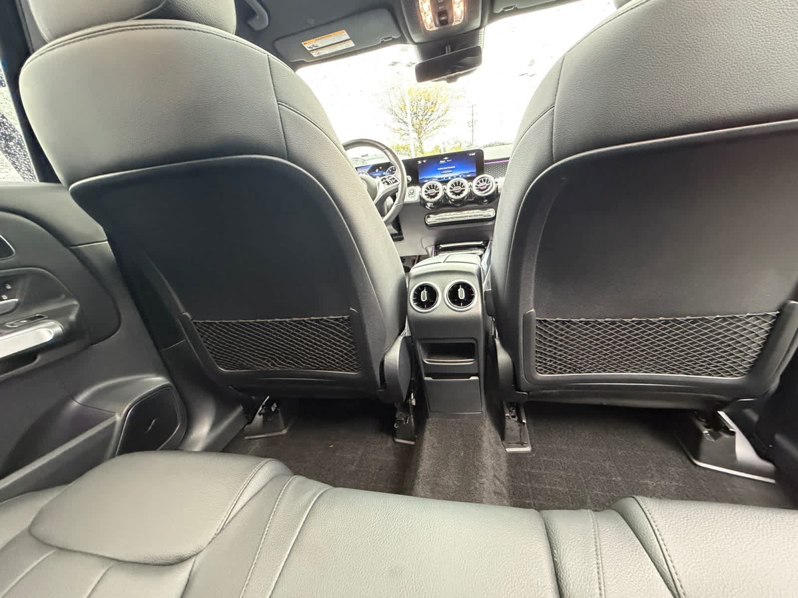 Used 2024 Mercedes-Benz GLB 250 4MATIC image 25