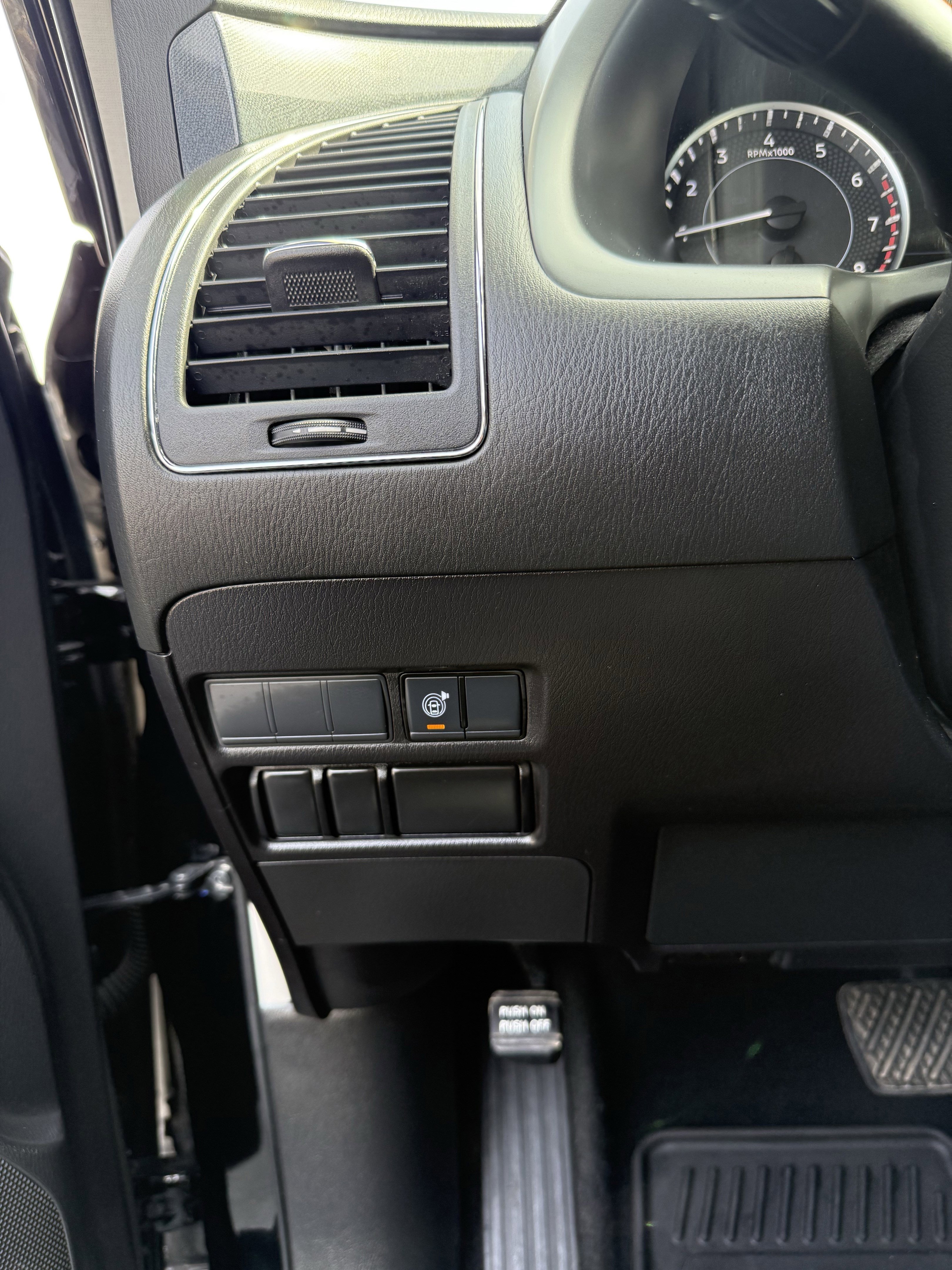Used 2023 Nissan Armada SV w/ Cargo Package image 26