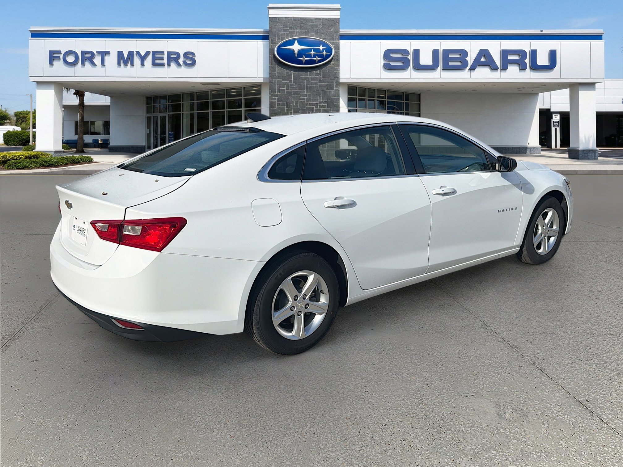 Used 2021 Chevrolet Malibu LS image 3