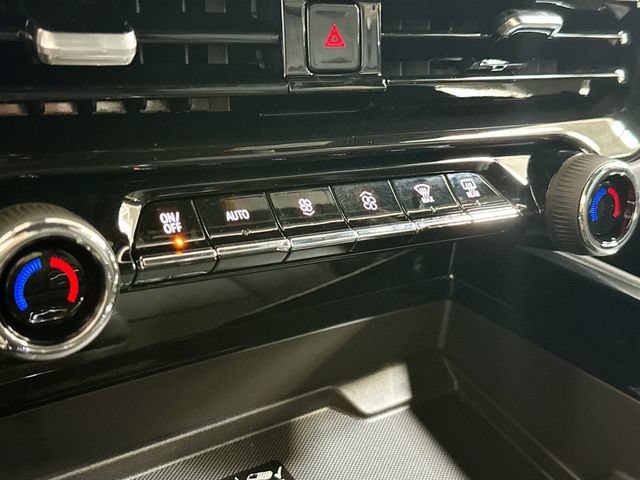 New 2026 Chevrolet Suburban High Country AWD/4WD image 17