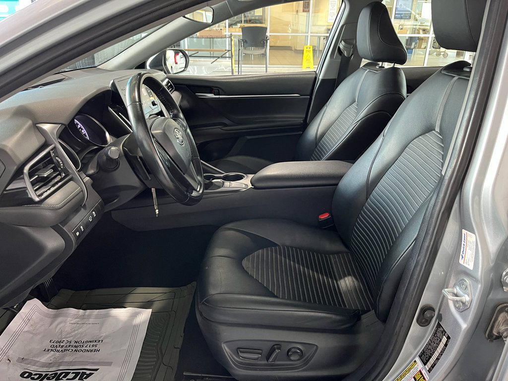 Used 2023 Toyota Camry SE FWD image 12