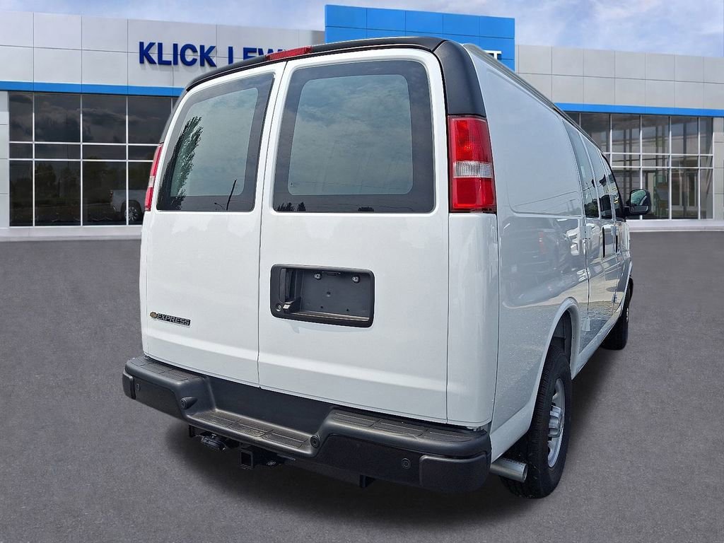 New 2025 Chevrolet Express 3500 w/ Driver Convenience Package image 4