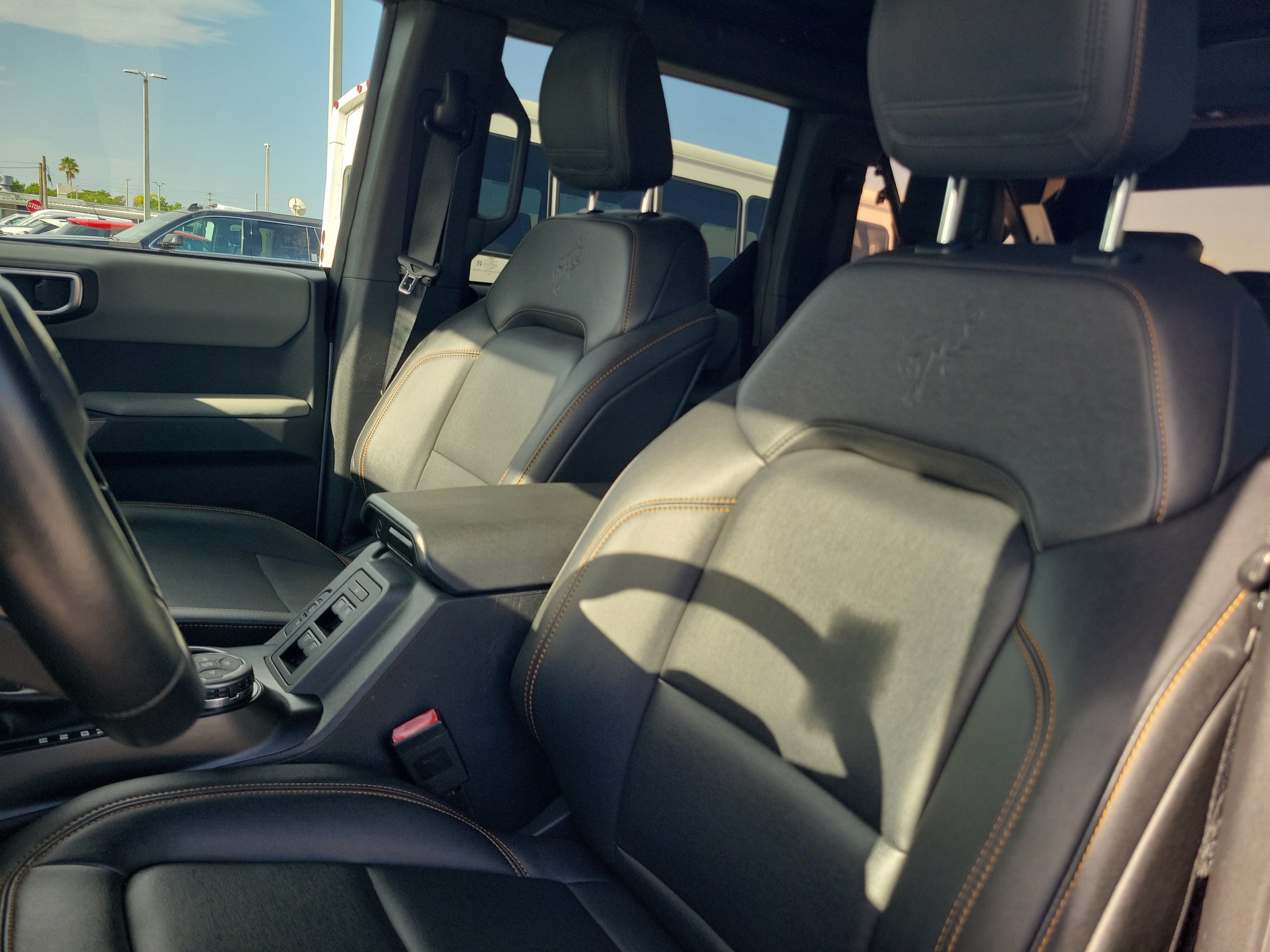 Used 2023 Ford Bronco Badlands AWD/4WD image 10