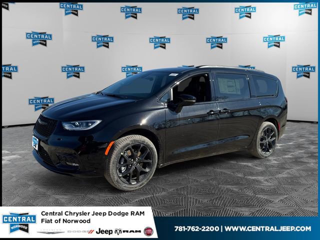 New 2026 Chrysler Pacifica Select w/ S Appearance Package