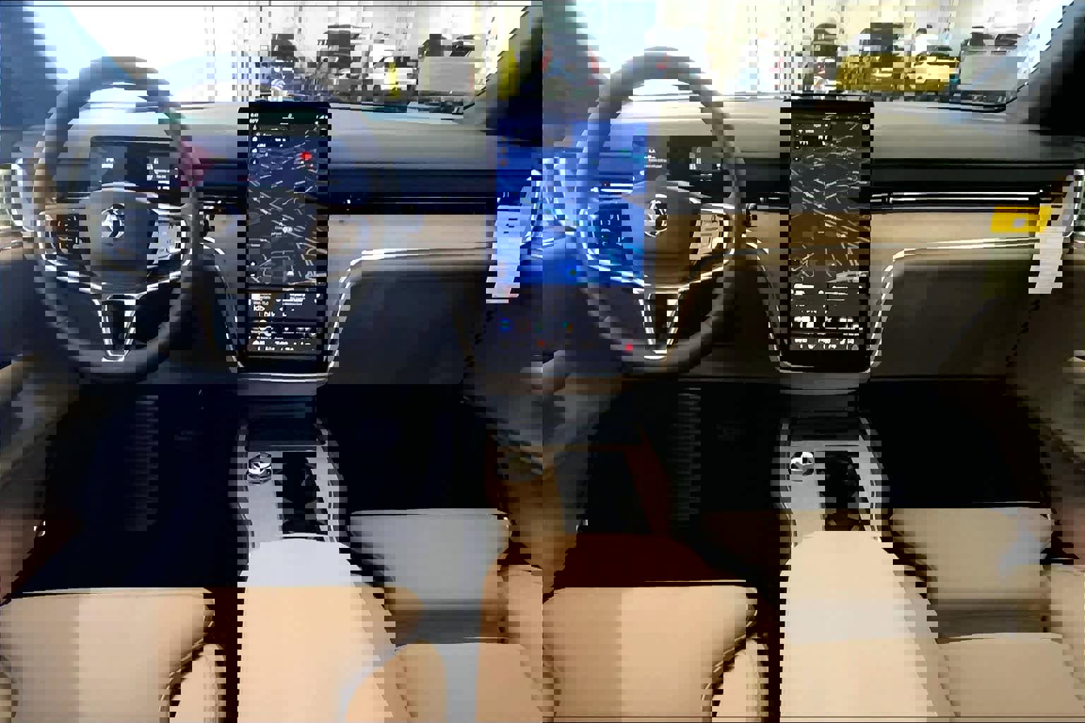 New 2025 Volvo EX90 Ultra image 7