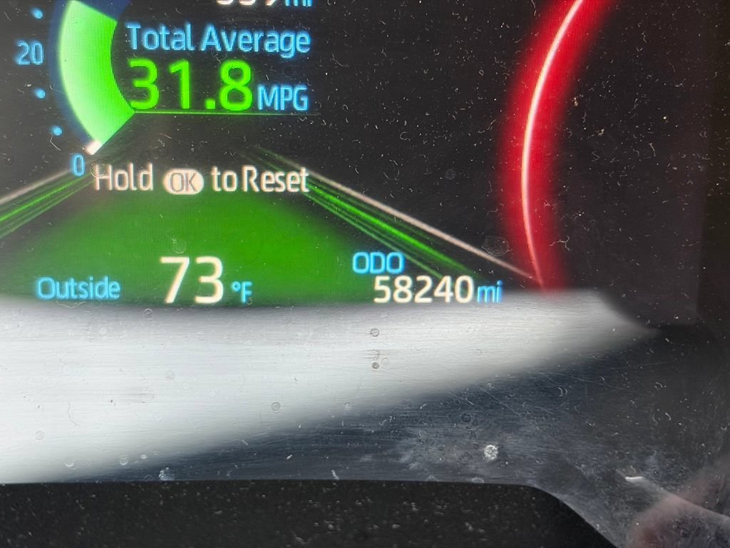 Used 2025 Toyota RAV4 LE AWD/4WD image 32