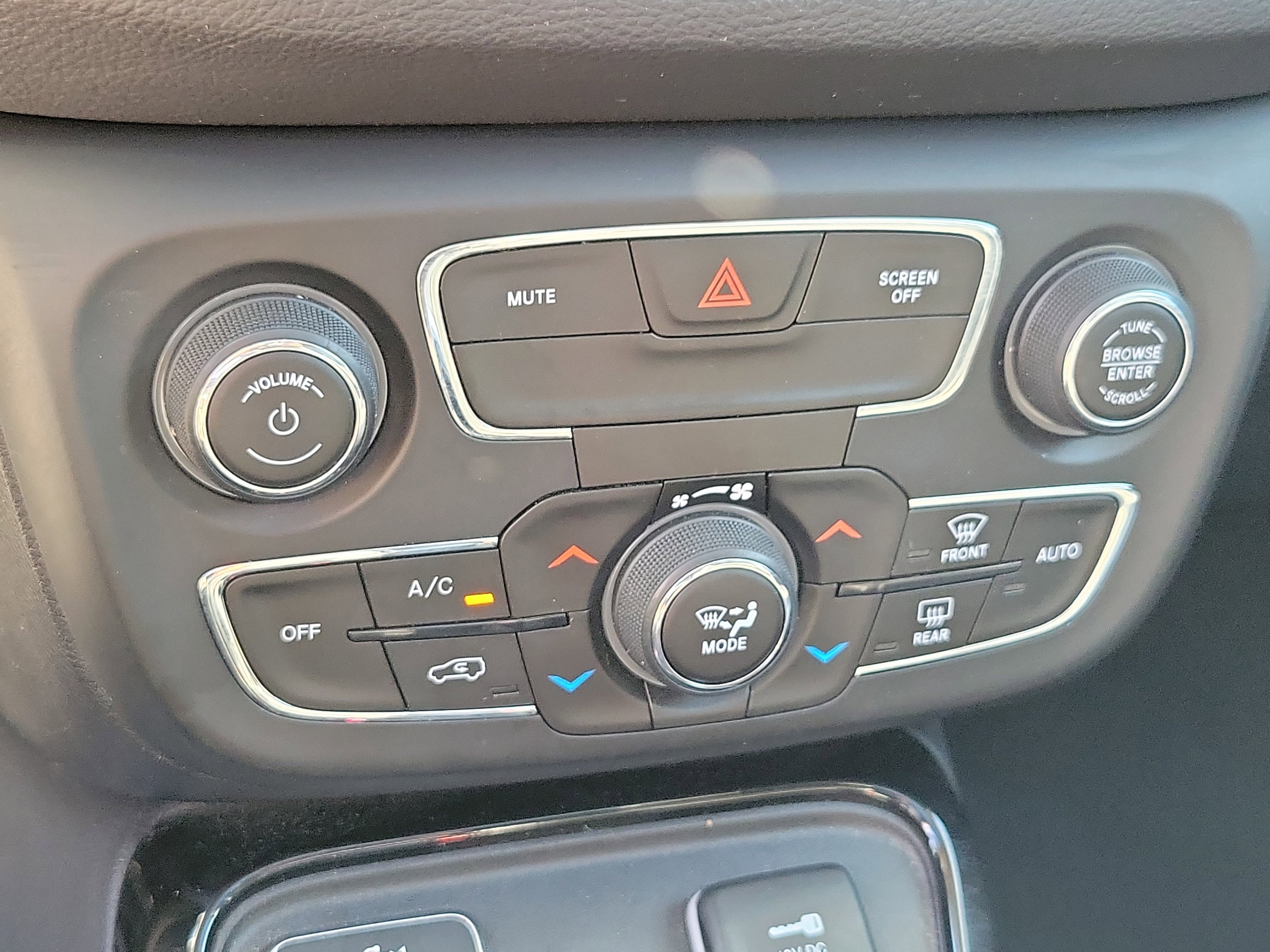 Used 2021 Jeep Compass Altitude w/ Sun and Sound Group image 33