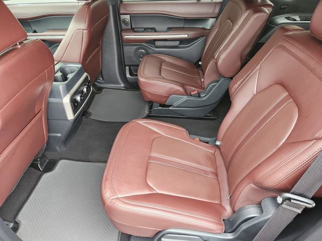 Used 2024 Ford Expedition Limited image 27