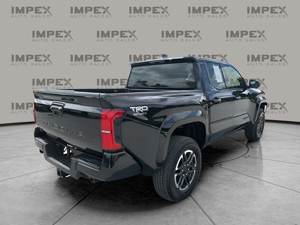 Used 2025 Toyota Tacoma TRD Sport AWD/4WD image 5