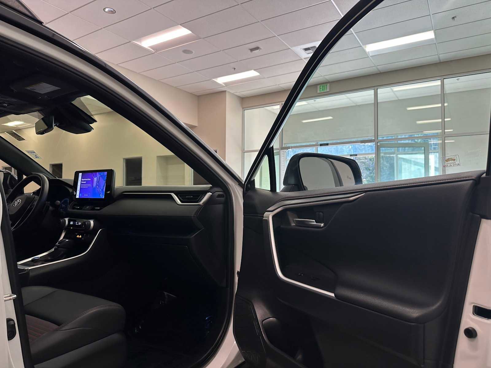 Used 2024 Toyota RAV4 XSE image 27