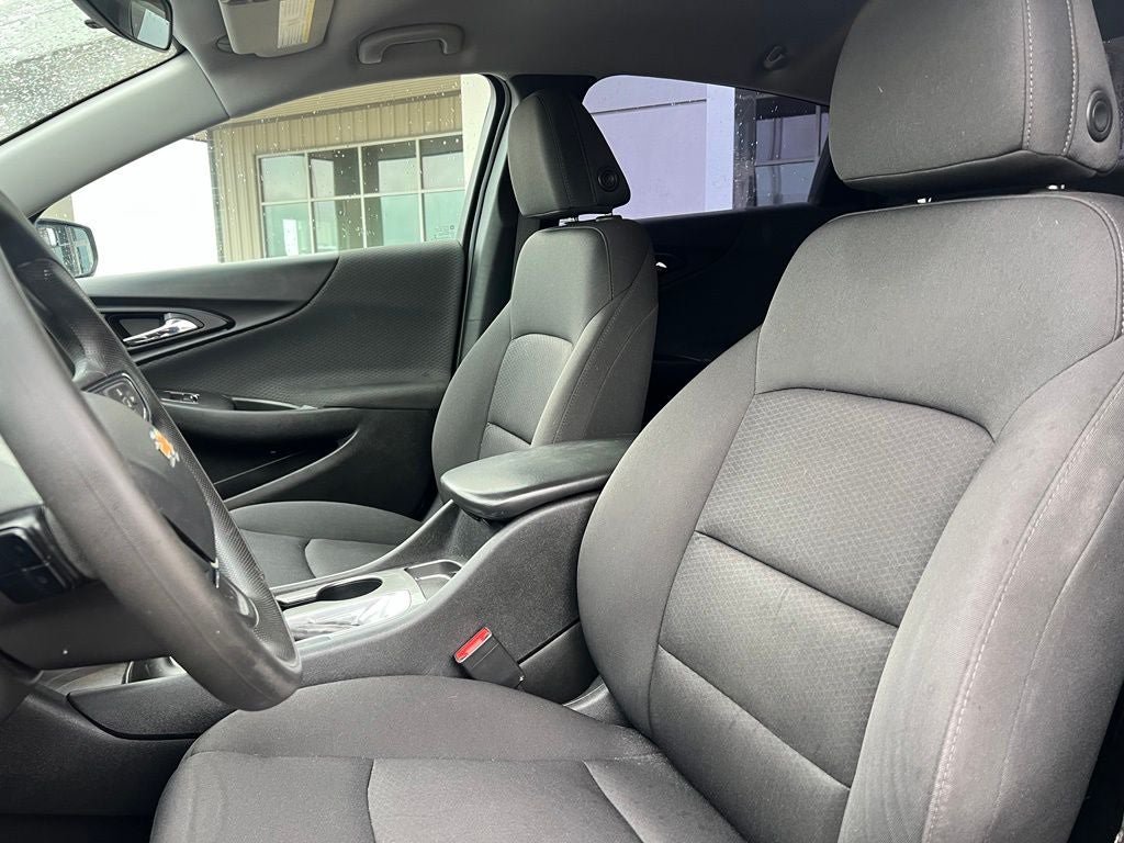 Used 2020 Chevrolet Malibu LS FWD image 7