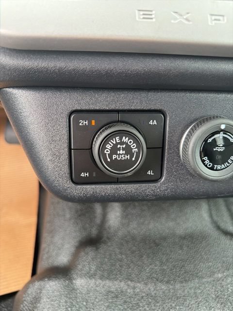 New 2026 Ford Expedition XL AWD/4WD image 25