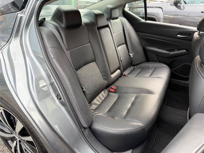 Used 2020 Nissan Altima 2.0 Platinum FWD image 20