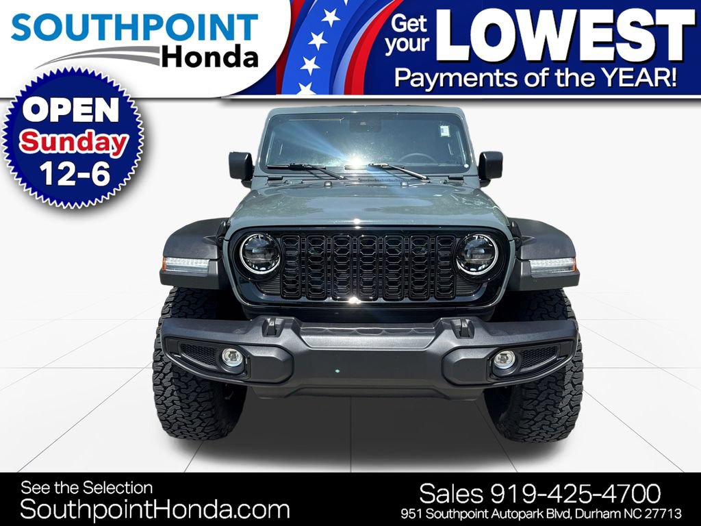 Used 2025 Jeep Wrangler Unlimited Sport AWD/4WD image 2