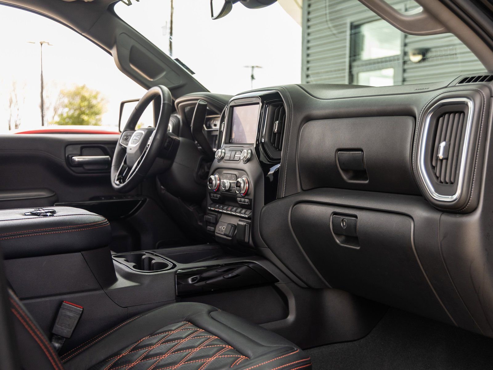 Used 2022 GMC Sierra 1500 SLT w/ SLT Premium Plus Package image 44