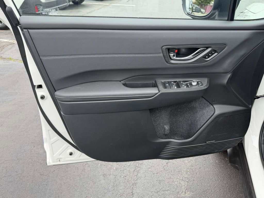 Used 2026 Subaru Outback Touring XT AWD/4WD image 16