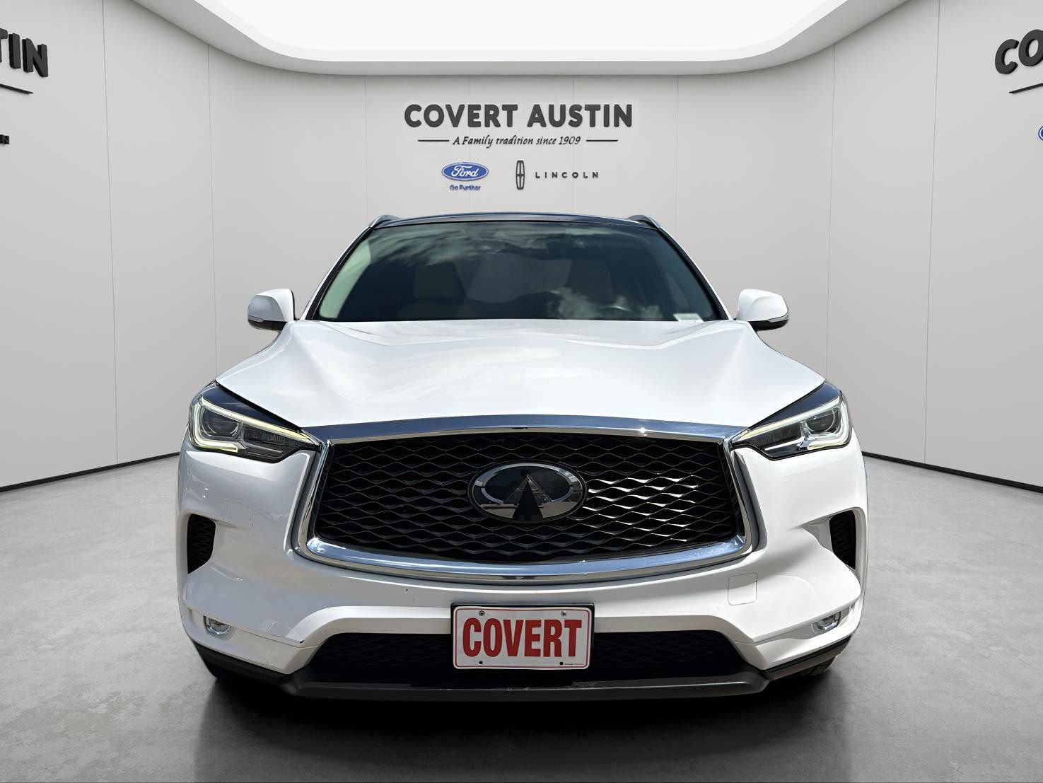 Used 2019 INFINITI QX50 Luxe w/ Cargo Package image 8