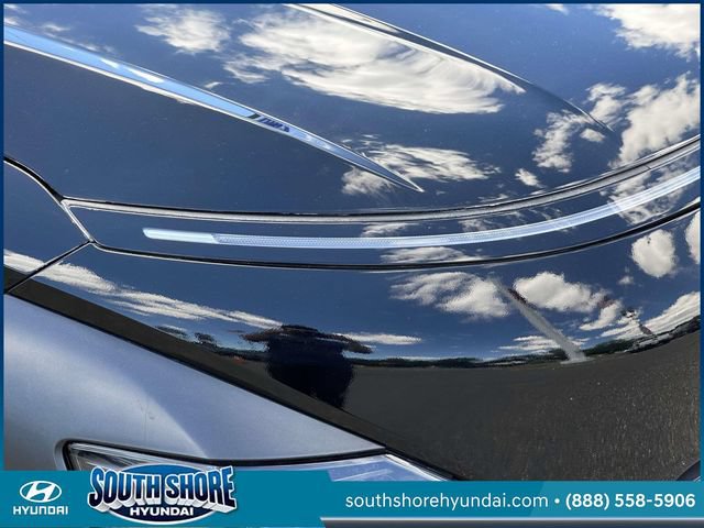 Certified 2024 Hyundai Kona Limited AWD/4WD image 10